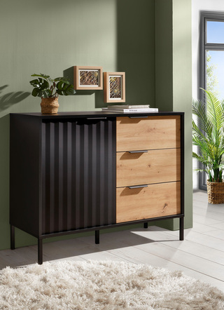 Highboard met gegroefde fronten