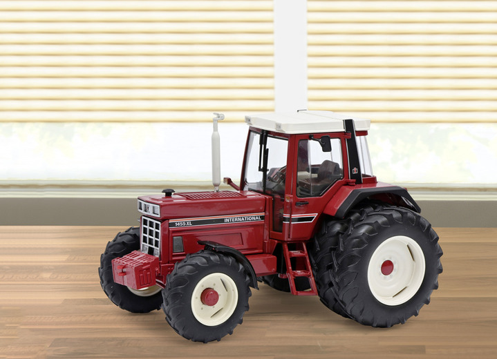 Collectors item - International 1455 XL van Schuco, in Farbe ROOD Ansicht 1