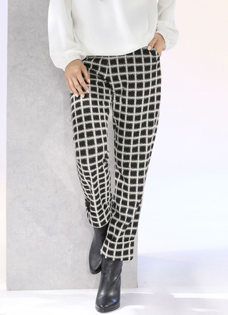Enkellange broek in een comfortabele breedte