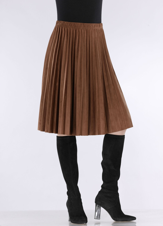 Rokken - Plooirok in een moderne suède-look, in Größe 034 bis 052, in Farbe COGNAC Ansicht 1
