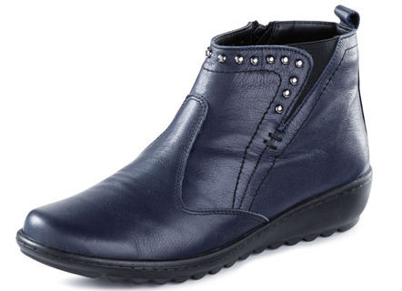 Gemini bootie met up-to-date stud trim