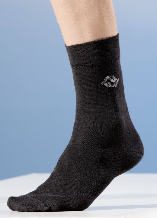 Strümpfe - Fünferpack Socken, Schaft und Bund extra weit, mit Wolle, in Größe 001 (schoenmaat 39-42) bis 003 (schoenmaat 47-50), in Farbe 3X SCHWARZ, 2X ANTHRAZIT Ansicht 1
