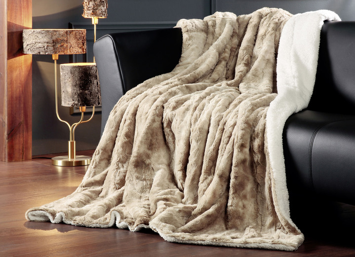 Woondekens - Knuffelzachte en verwarmende deken, in Größe 225 (deken, 150/200 cm) bis 905 (kussensloop, 50x 50 cm), in Farbe BEIGE Ansicht 1