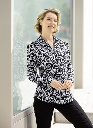 Overhemdblouse met knoopsluiting over de volledige lengte in 2 kleuren