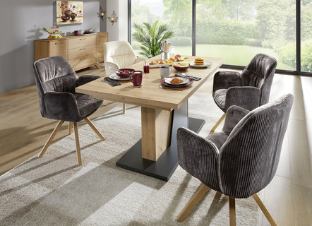 Eettafel met synchrone uitschuifbare tafel van aluminium
