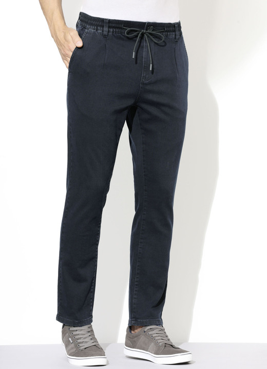 Jeans - Superstretch jeans in 3 kleuren, in Größe 024 bis 062, in Farbe DONKERBLAUW Ansicht 1