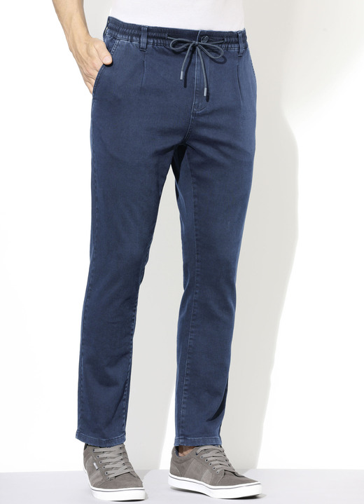 Jeans - Superstretch jeans in 3 kleuren, in Größe 024 bis 062, in Farbe JEANSBLAUW Ansicht 1