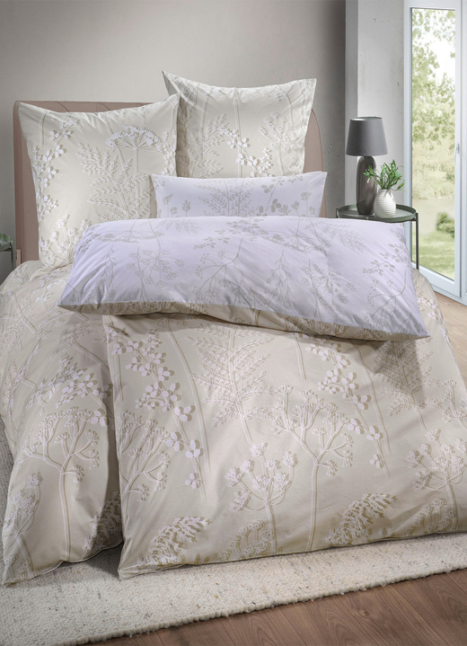 Florella - Wendebettwäsche-Garnitur aus 100% Baumwolle, in Größe 111 (40/80 cm + 135/200 cm) bis 115 (80/80 cm + 155/220 cm), in Farbe BEIGE Ansicht 1