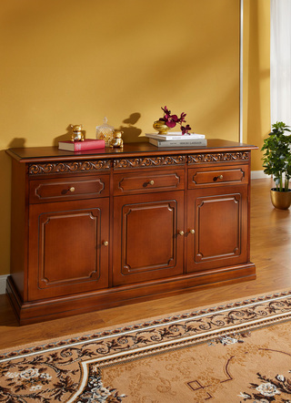 Dressoir met echt houtfineer en uitgesneden decoraties