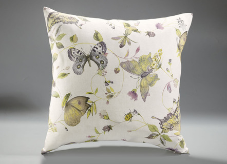 Bedsprei en kussenslopen met vlindermotieven