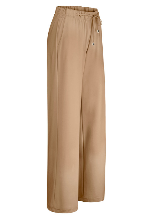 Broeken met elastische band - Trendy broek in een modieuze wijdte Broeken met elastische band - Trendy broek in een modieuze wijdte, in Größe 018 bis 052, in Farbe CAMEL