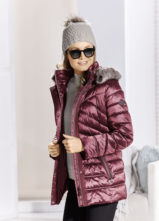 Winterjacken - Jacke Winterjacken - Jacke, in Größe 036 bis 052, in Farbe PURPLE