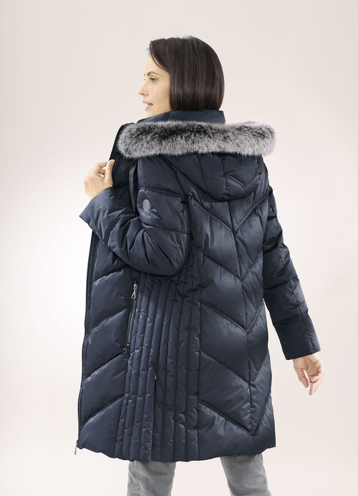 Lang - Functionele korte jas met vaste capuchon Lang - Functionele korte jas met vaste capuchon, in Größe 036 bis 054, in Farbe NAVY