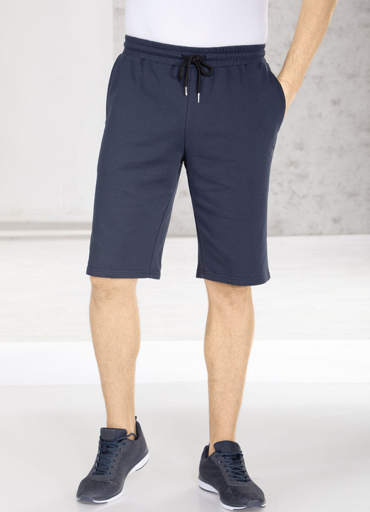 Freizeithosen - Shorts, in Größe 3XL (64/66) bis XXL (60/62), in Farbe MARINE Ansicht 1