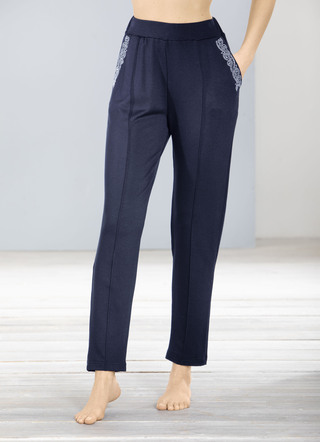 Broek met edelsteenversiering