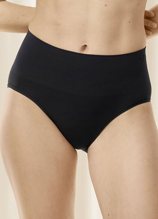 Triumph-gordelslip met zacht vormende tailleband