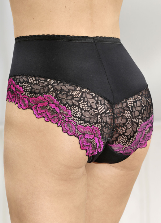 Dessous - Dreierpack Slips, in Größe 036 bis 050, in Farbe SCHWARZ Ansicht 1