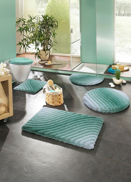 Badmatten - Barefoot-zachte badkamerset met latex achterkant, in Größe 100 (Matje, halfrond 50/80 cm) bis 112 (Toiletdekselafdekking 47/50 cm), in Farbe CARIBISCH GROEN Ansicht 1