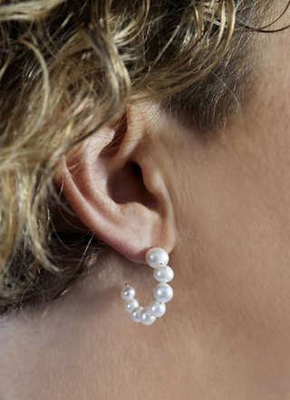 Elegante oorringen met gekweekte zoetwaterparels
