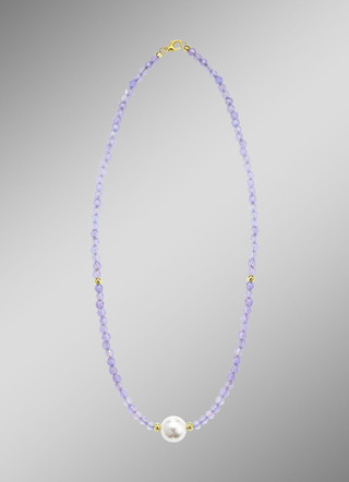 Ketting met parelglans en edelsteenglans