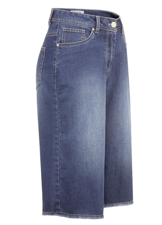 Jeans - Bermuda's Jeans - Bermuda's, in Größe 034 bis 050, in Farbe JEANSBLAU
