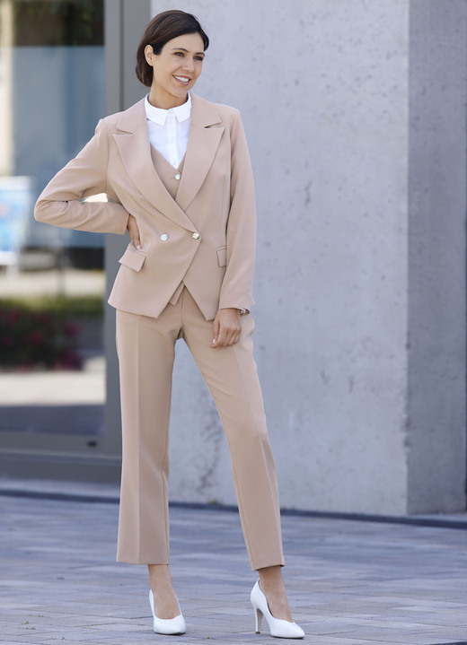 Damesmode - Broekpak met blazer met dubbele rij knopen, in Größe 036 bis 052, in Farbe POEDER