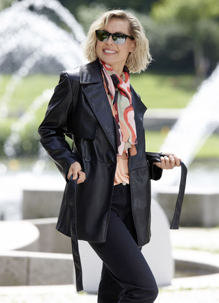 Jacke mit Gürtel