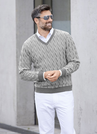 V-Pullover