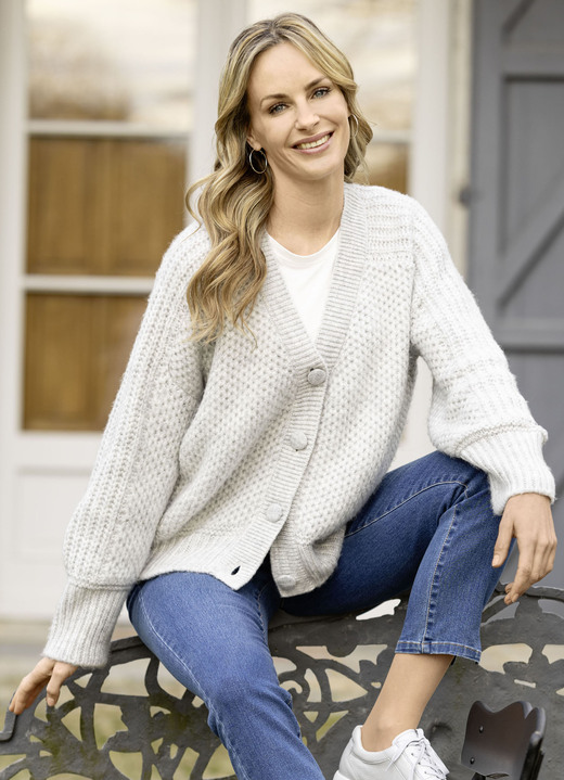 Basics - Strickjacke, in Größe L(44/46) bis XXL(52/54), in Farbe GRAU MELIERT Ansicht 1