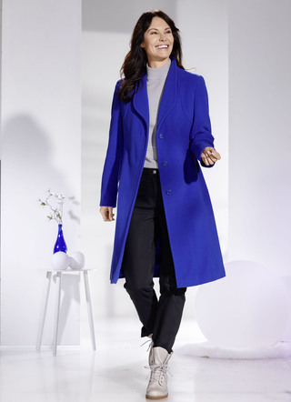 Jas met elegant verborgen knoopsluiting