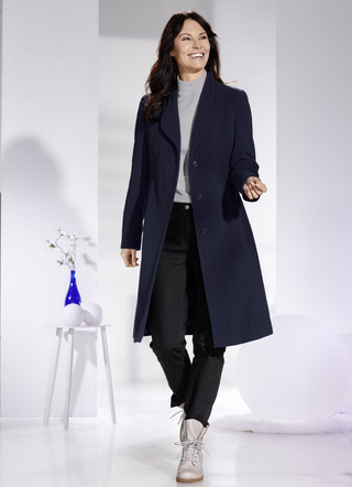 Jas met elegant verborgen knoopsluiting