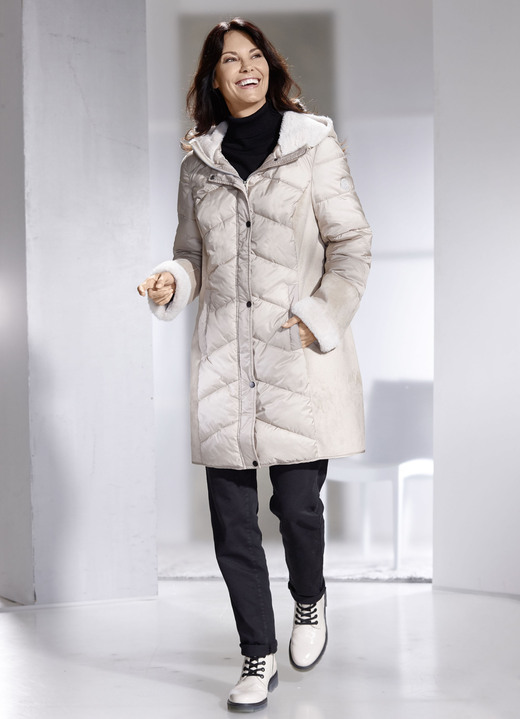Wintermäntel - Kurzmantel, in Größe 036 bis 052, in Farbe BEIGE Ansicht 1