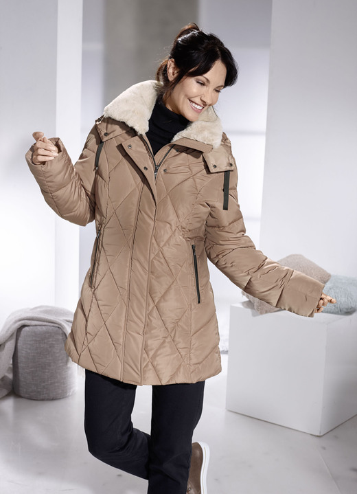 Winterjacken - Jacke Winterjacken - Jacke, in Größe 038 bis 052, in Farbe HASELNUSS