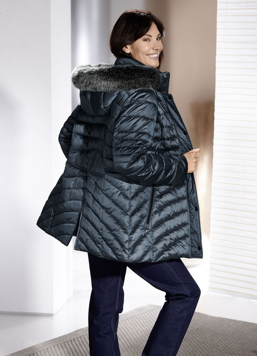 Winterjacken - Jacke Winterjacken - Jacke, in Größe 036 bis 052, in Farbe STAHLBLAU