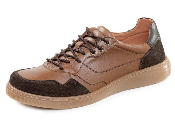 Slipper & Schnürschuhe - Schnürschuhe, in Größe 040 bis 046, in Farbe COGNAC Ansicht 1