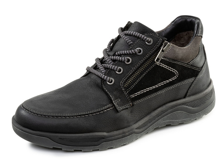 Stiefeletten - Boots, in Größe 040 bis 046, in Farbe SCHWARZ Ansicht 1