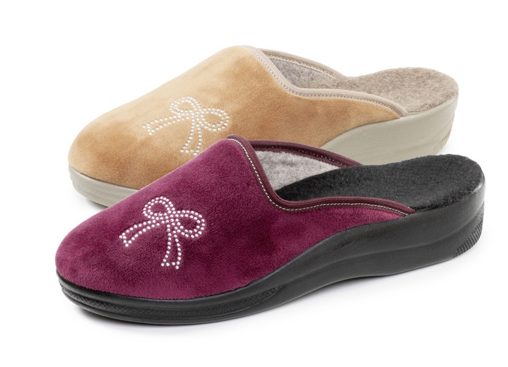 Huisschoenen - Tweepack klassieke damespantoffels, breedte G, met fonkelende strass-steentjes, in Größe 036 bis 041, in Farbe 1x Bordeaux, 1x Kameel Ansicht 1
