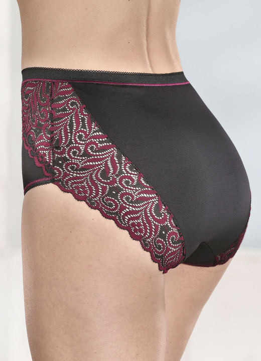 Laurina - Dreierpack Slips, in Größe 038 bis 050, in Farbe SCHWARZ-BORDEAUX Ansicht 1
