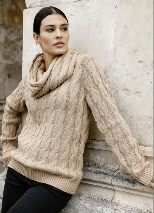 Basics - Pullover mit Loop, in Größe 038 bis 052, in Farbe CAMEL Ansicht 1