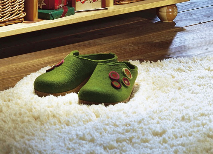 Huisschoenen - Haflinger damespantoffels in zuivere scheerwol, in Größe 036 bis 042, in Farbe GROEN Ansicht 1