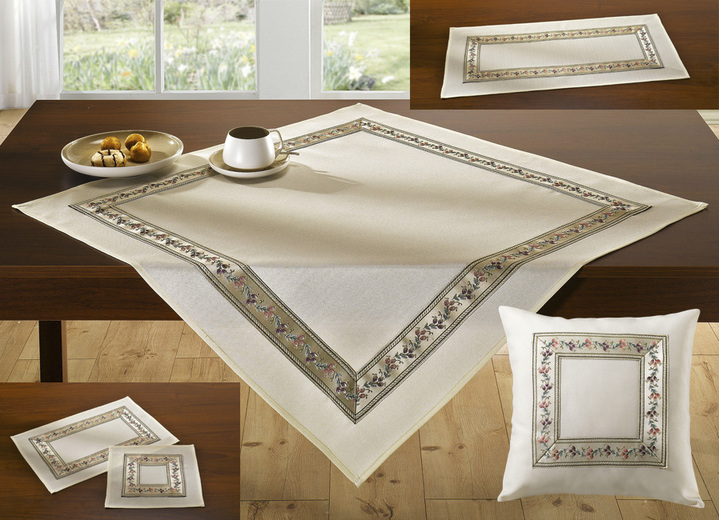 Tafellakens - Tafel- en kamerdecoratie met omringend borduursel, in Größe 101 (Kleedje, 35 x 50 cm) bis 404 (Kussensloop, 40 x 40 cm), in Farbe SEKT Ansicht 1