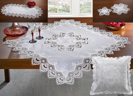 Tafel en kamer decoratie met fijne macramé kant