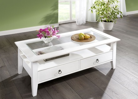 Solide salontafel in landhuisstijl