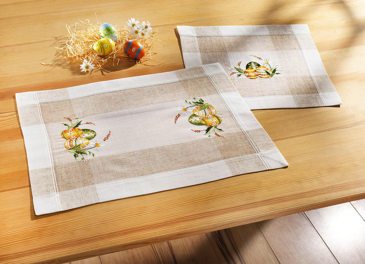Tafellakens - Charmante accessoires met kleurrijk paaseimotief, in Größe 102 (loper, 40 x 85 cm) bis 404 (Kussensloop, 40 x 40 cm), in Farbe SECT-MEERKLEURIG Ansicht 1