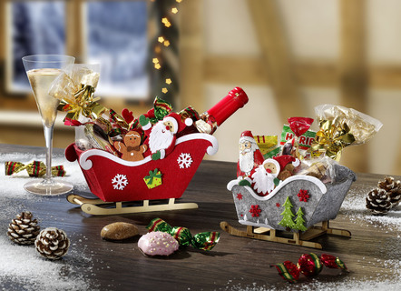 Kerstslee met kerstlekkernijen