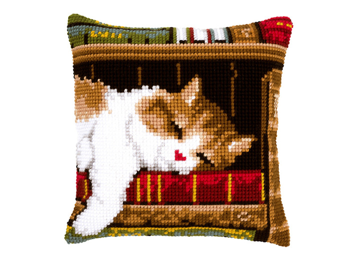 - Borduurkussen kat met accessoires, in Farbe MULTICOLOR