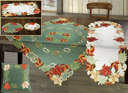 Herfst tafel- en kamerdecoratie met bladmotieven