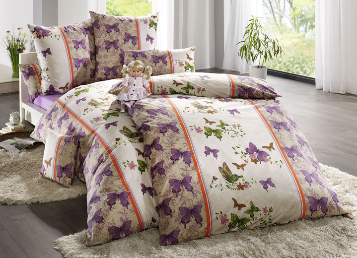 Beddengoed - Beddengoedset aan beide zijden bedrukt met vlindermotieven, in Größe 112 (80 x 80 cm + 135 x 200 cm) bis 912 (10-delige voordeelset), in Farbe LILA