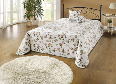 Sprei en kussenhoezen met rozenmotieven