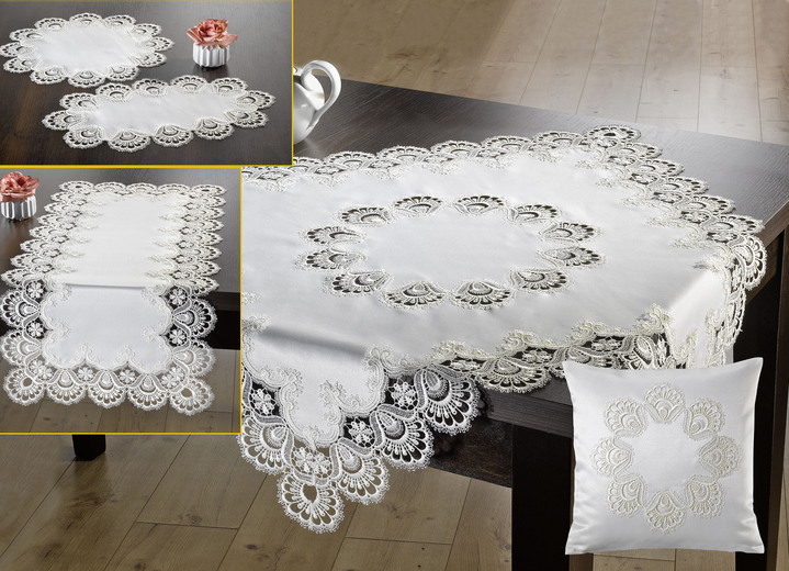 Decoratiekussens & slopen - Prachtige accessoires gemaakt van Plauen-kant, in Größe 102 (vierkante loper, 40x90 cm) bis 404 (Kussensloop, 40 x 40 cm), in Farbe CRÈME Ansicht 1